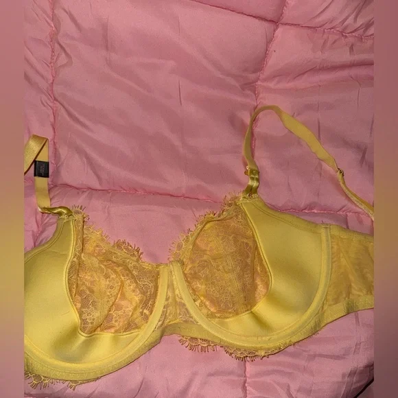 Victoria Secret - Dream Angel Bra 38DD - Picture 6 of 9